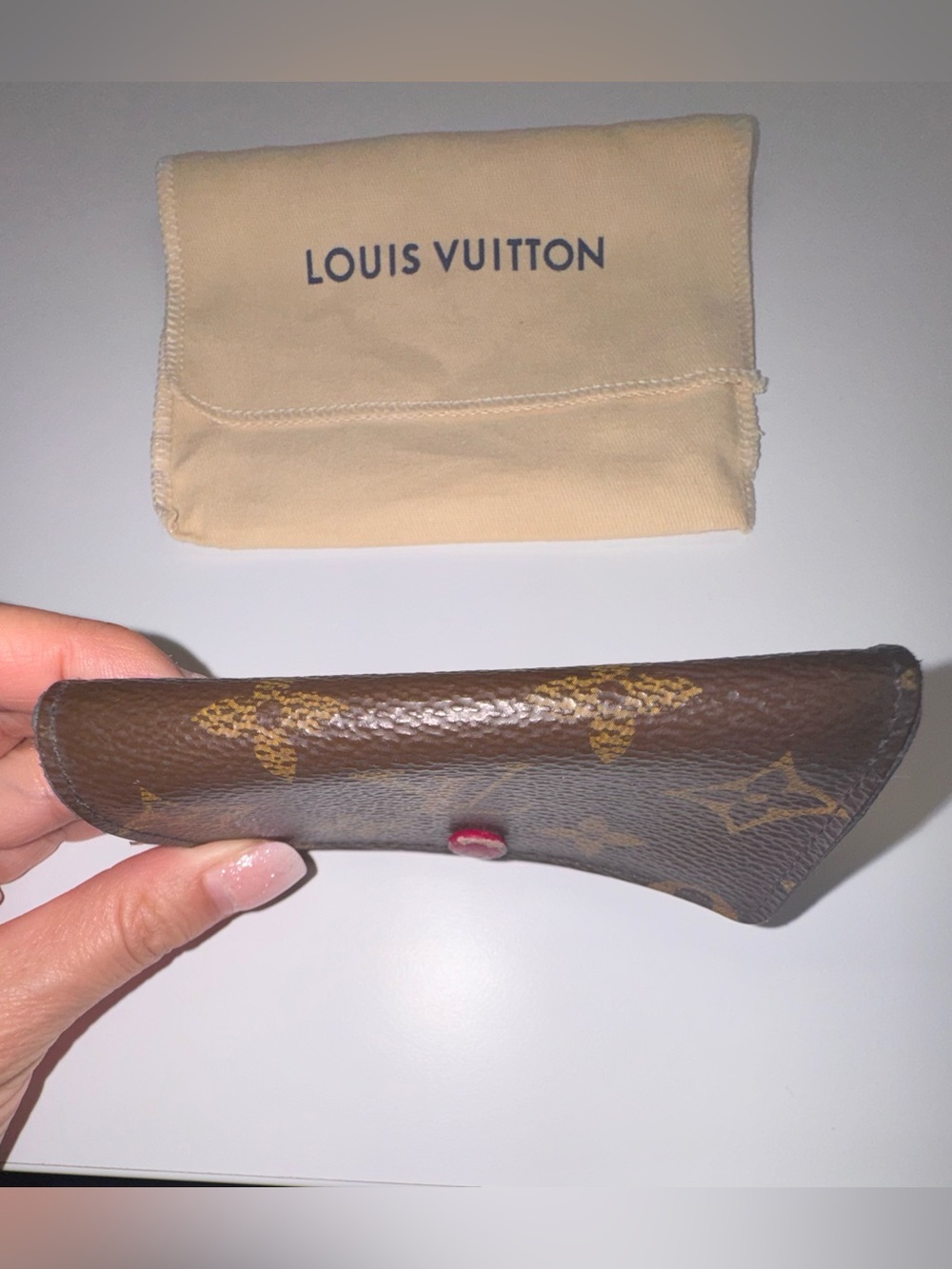 LOUIS VUITTON Monogram 6 Key Multicles Holder Fuchsia - Picture 15 of 16
